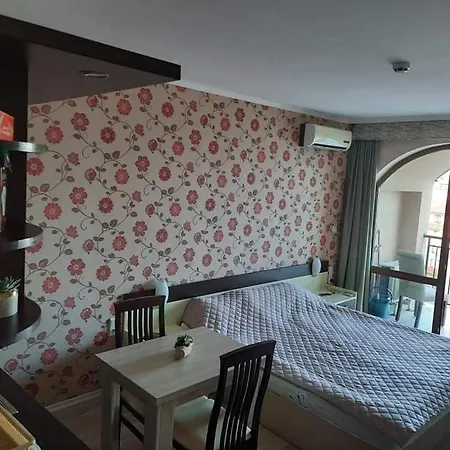Studio In Grand Mit Meerblick Sveti Vlas